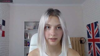Bell_Rey naked stripping on cam for live sex video chat