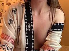 Milkyy_Honeyy naked stripping on cam for live sex video chat