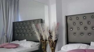 Alice_hott naked stripping on cam for live sex video chat