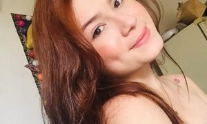 Anne_1809 naked before webcam in live video chat
