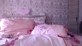 Anness naked stripping on cam for live sex video chat