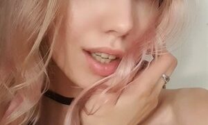 BellaSweeet naked before webcam in live video chat