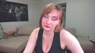 BerthaBrown naked stripping on cam for live sex video chat
