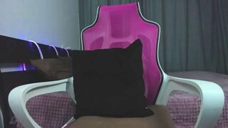 CaramelBooty naked stripping on cam for live sex video chat