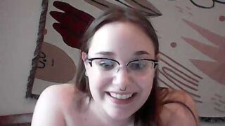 catsandsoda@xh naked stripping on cam for live sex video chat