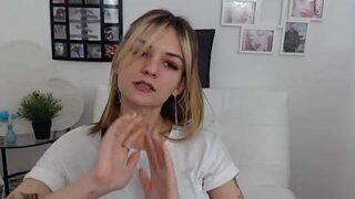 Darling-Ginger naked stripping on cam for live sex video chat