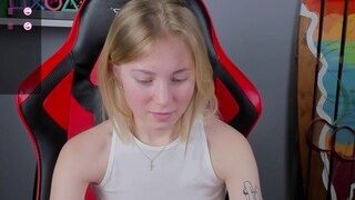 elisapiere nude on webcam in her Live Sex Chat