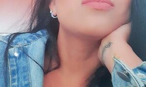 Gaby_blue naked before webcam in live video chat