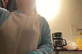 hanna_sweet_00 naked stripping on cam for live sex video chat