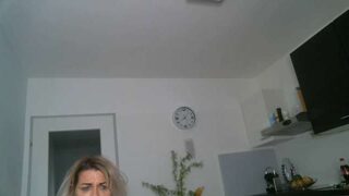 hexe40002 naked stripping on cam for live sex video chat