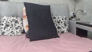 HotLexis20 naked stripping on cam for live sex video chat
