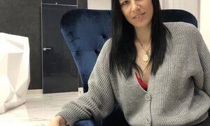 Janny_Jey naked before webcam in live video chat