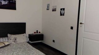 Jessica_Cute naked stripping on cam for live sex video chat