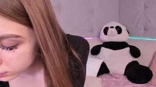 Juicy_Khloe naked stripping on cam for live sex video chat
