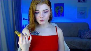 Kylie_Star naked stripping on cam for live sex video chat