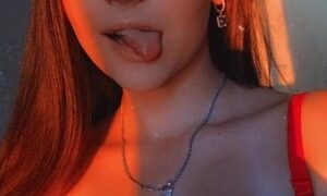 Lanna_Wolf naked before webcam in live video chat