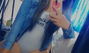 Litlecapricex naked before webcam in live video chat