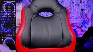 LittleHannah naked stripping on cam for live sex video chat
