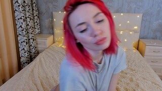 loriellipps nude on webcam in her Live Sex Chat