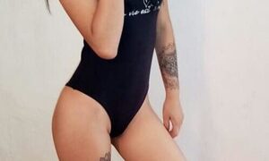 Louisk naked before webcam in live video chat
