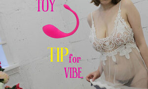 Nina7Cherry naked before webcam in live video chat