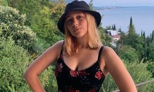 Power_Girll naked before webcam in live video chat