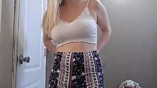 princessbluebubbles naked stripping on cam for live sex video chat