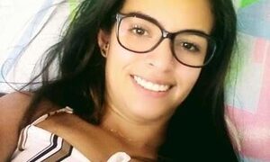 Sara_Turner naked before webcam in live video chat