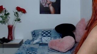 sarah-lt nude on webcam in her Live Sex Chat