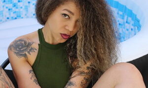 ShairaJ naked before webcam in live video chat