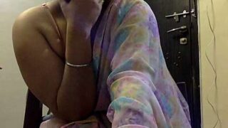slutychocolaty naked stripping on cam for live sex video chat