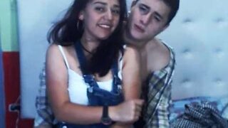 sophie_and_steve naked stripping on cam for live sex video chat