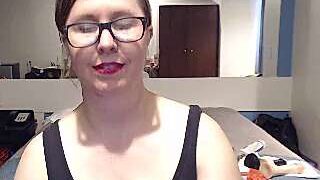 SweetandNaughty1 naked stripping on cam for live sex video chat