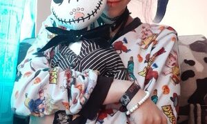 umaru_michae naked before webcam in live video chat