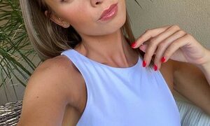 WetDreeams naked before webcam in live video chat
