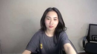 Bae_Suzy naked stripping on cam for live sex video chat