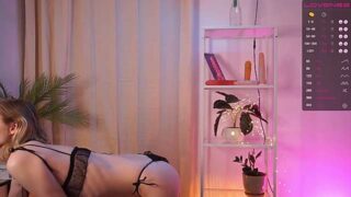 EmiliaJovial naked stripping on cam for live sex video chat