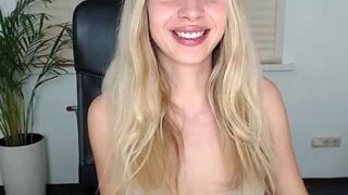 Eva_nottyy naked stripping on cam for live sex video chat