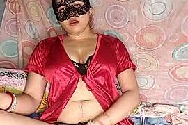 indiandesigirl4720 naked stripping on cam for live sex video chat