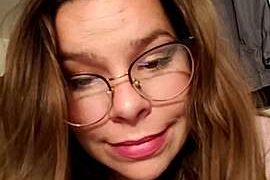 Junebuglovebug naked stripping on cam for live sex video chat
