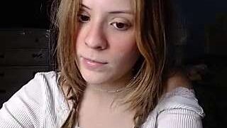 lilbunniee naked stripping on cam for live sex video chat