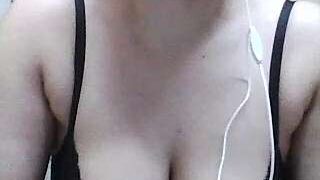 Manisha_singh naked stripping on cam for live sex video chat