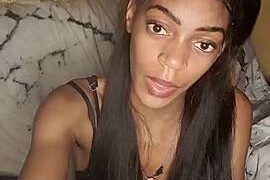 minnie-me naked stripping on cam for live sex video chat