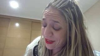 Samanthahot23 naked stripping on cam for live sex video chat