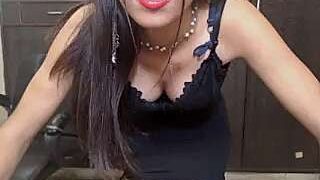 sarahhghosh naked stripping on cam for live sex video chat
