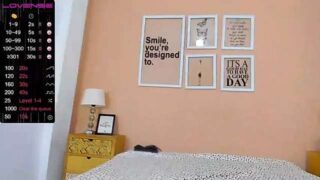 AnnieeRoss naked stripping on cam for live sex video chat