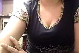 Avni_9 naked stripping on cam for live sex video chat
