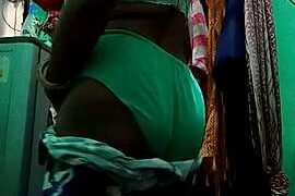 bhabhi42 naked stripping on cam for live sex video chat