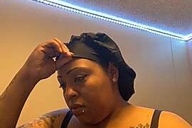 ButtaCreamDream naked stripping on cam for live sex video chat
