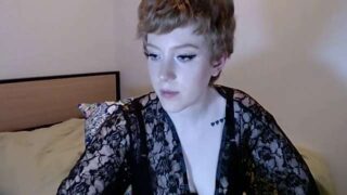 edgybutsoft naked stripping on cam for live sex video chat
